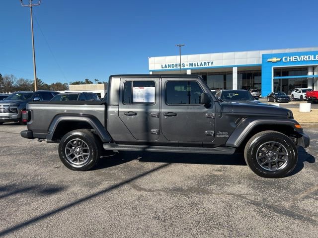 Used 2021 Jeep Gladiator Overland w/ Popular Equipment Package AWD/4WD image 2