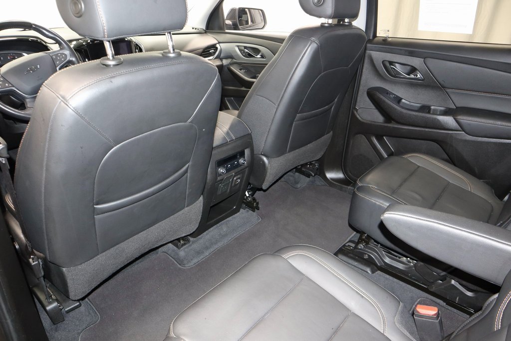 Used 2021 Chevrolet Traverse RS w/ LPO, Cargo Package image 21