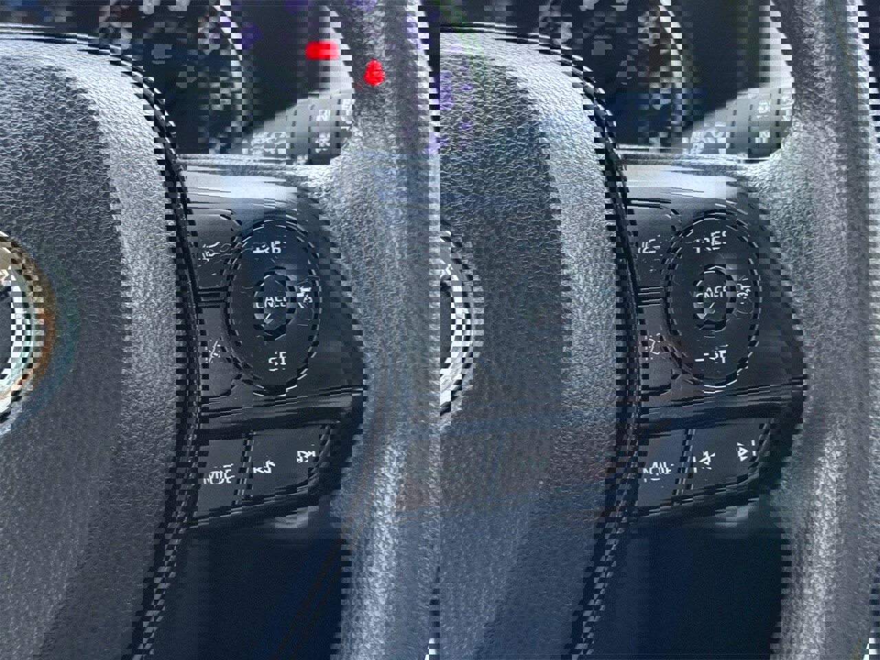 Used 2019 Toyota RAV4 XLE w/ Convenience Package image 14