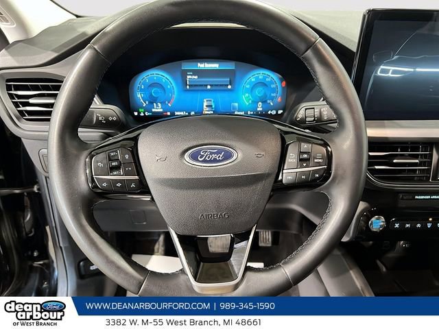 Certified 2024 Ford Escape Platinum AWD/4WD image 12