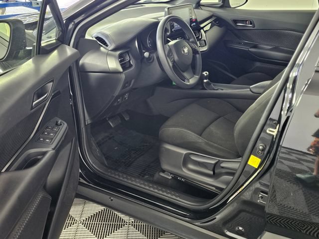 Used 2019 Toyota C-HR LE FWD image 21