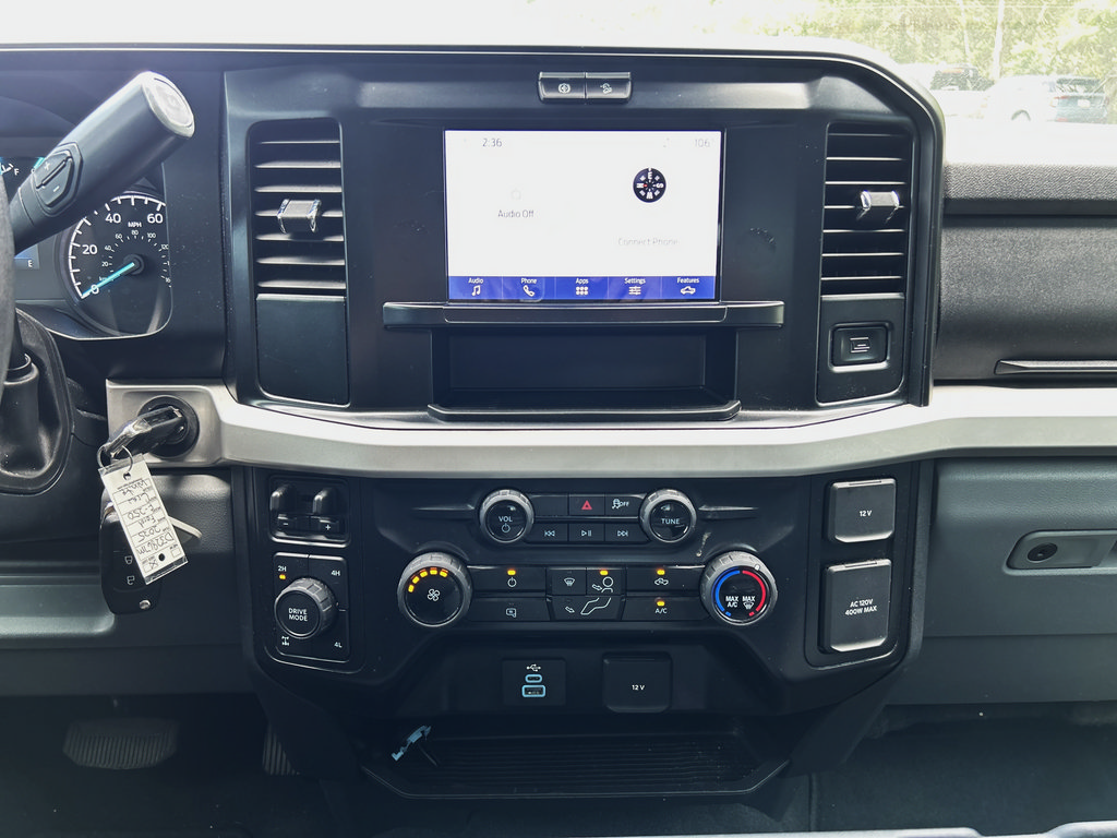 Certified 2025 Ford F250 XLT w/ FX4 Off-Road Package AWD/4WD image 34