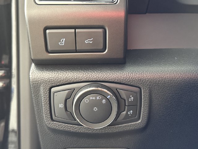 Certified 2019 Ford Expedition Limited w/ Equipment Group 302A AWD/4WD image 15