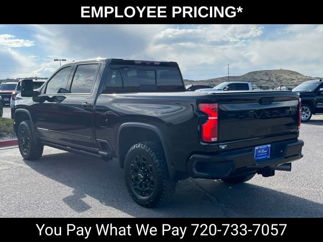 Used 2024 Chevrolet Silverado 2500 High Country w/ High Country Premium Package AWD/4WD image 3