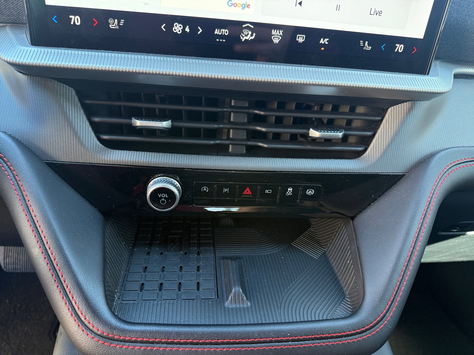 Certified 2025 Ford Explorer ST image 25