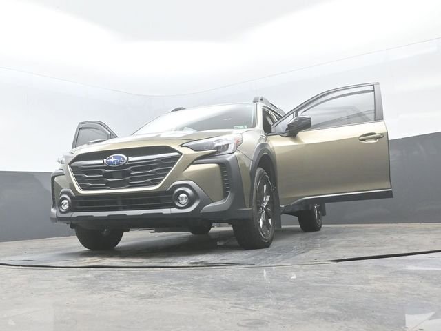 Used 2025 Subaru Outback Onyx Edition AWD/4WD image 30