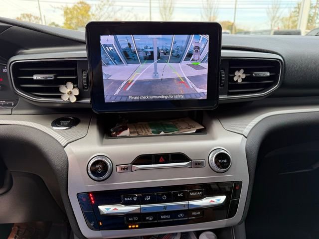 Certified 2023 Ford Explorer XLT w/ Equipment Group 202A image 10