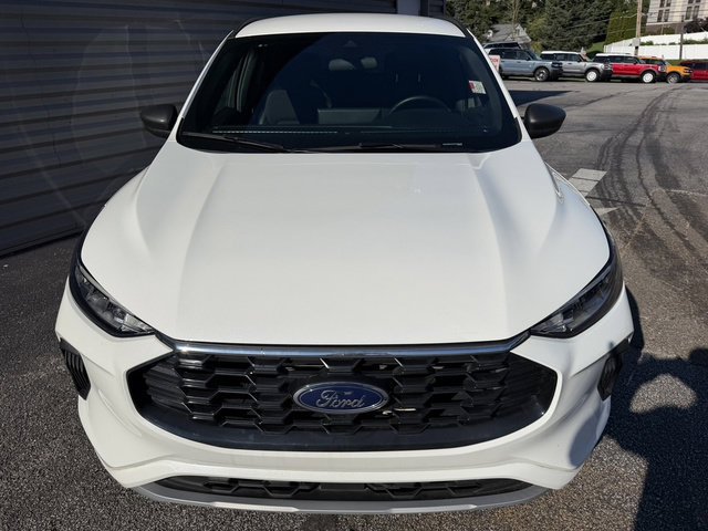 Certified 2023 Ford Escape ST-Line w/ Tech Pack #1 AWD/4WD image 12