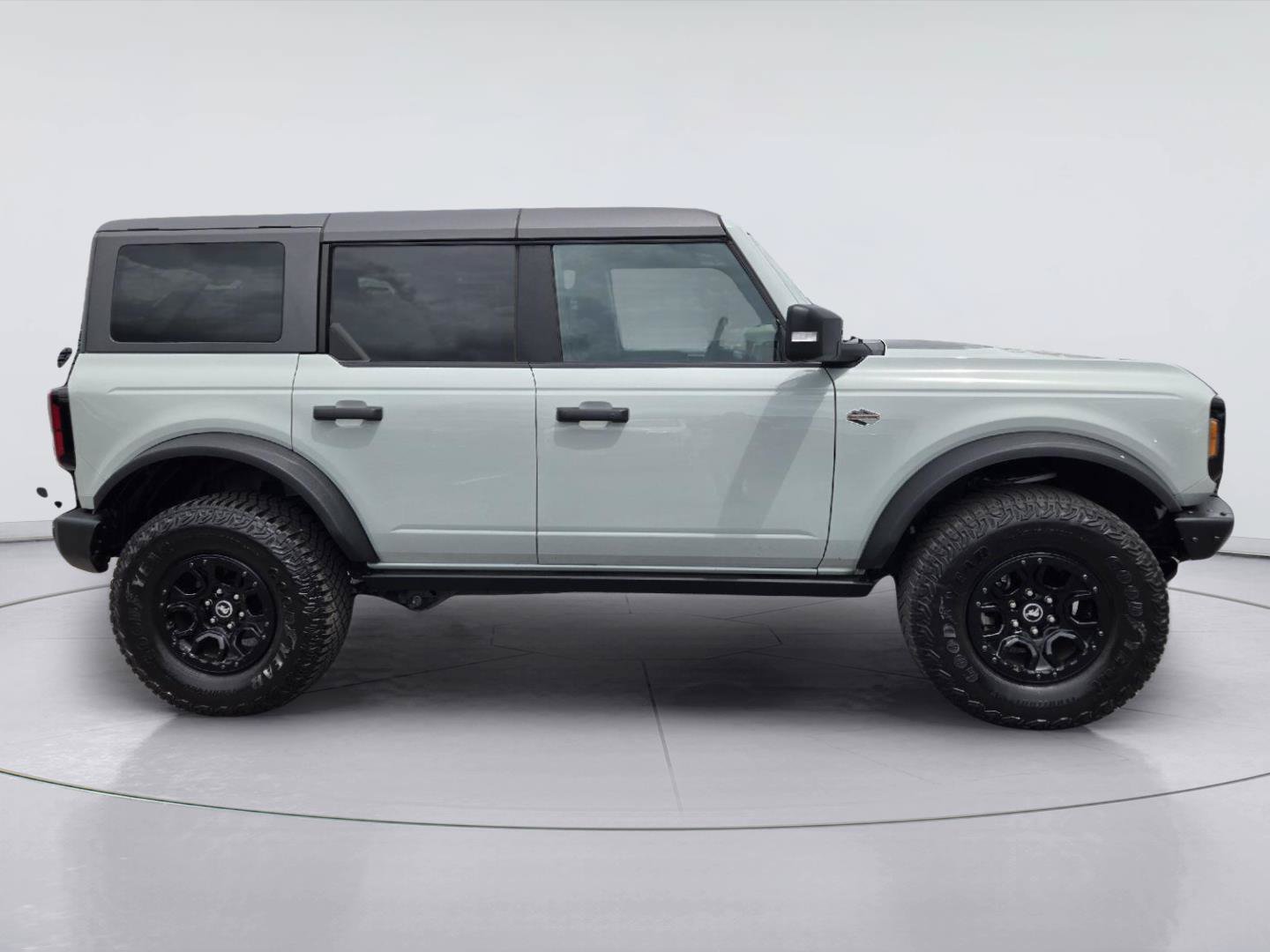 Certified 2022 Ford Bronco Wildtrak AWD/4WD image 4