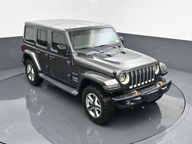 Used 2019 Jeep Wrangler Unlimited Sahara w/ Cold Weather Group AWD/4WD image 18