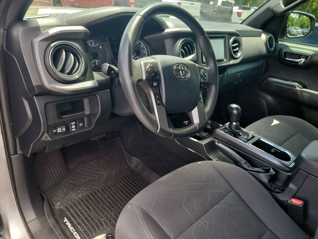 Used 2019 Toyota Tacoma TRD Off-Road AWD/4WD image 15