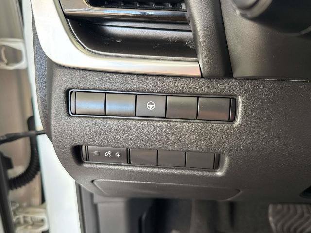 Used 2022 Nissan Rogue SV FWD image 25