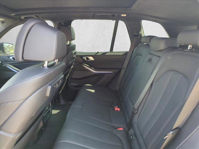 Used 2022 BMW X5 M50i w/ Executive Package AWD/4WD image 17