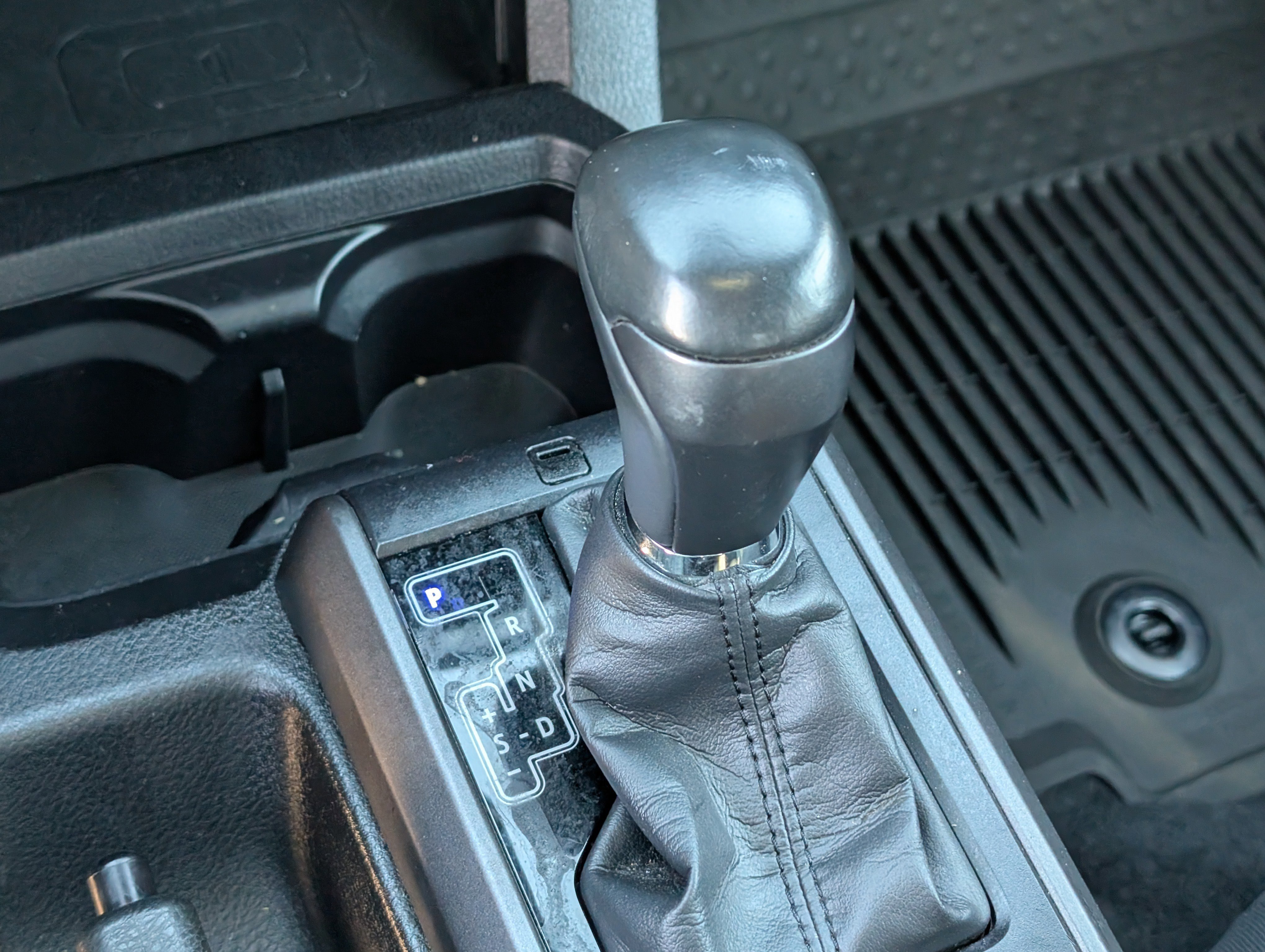 Used 2022 Toyota Tacoma TRD Off-Road w/ Technology Package image 29