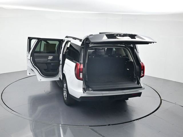 Certified 2025 Ford Expedition Active AWD/4WD image 50