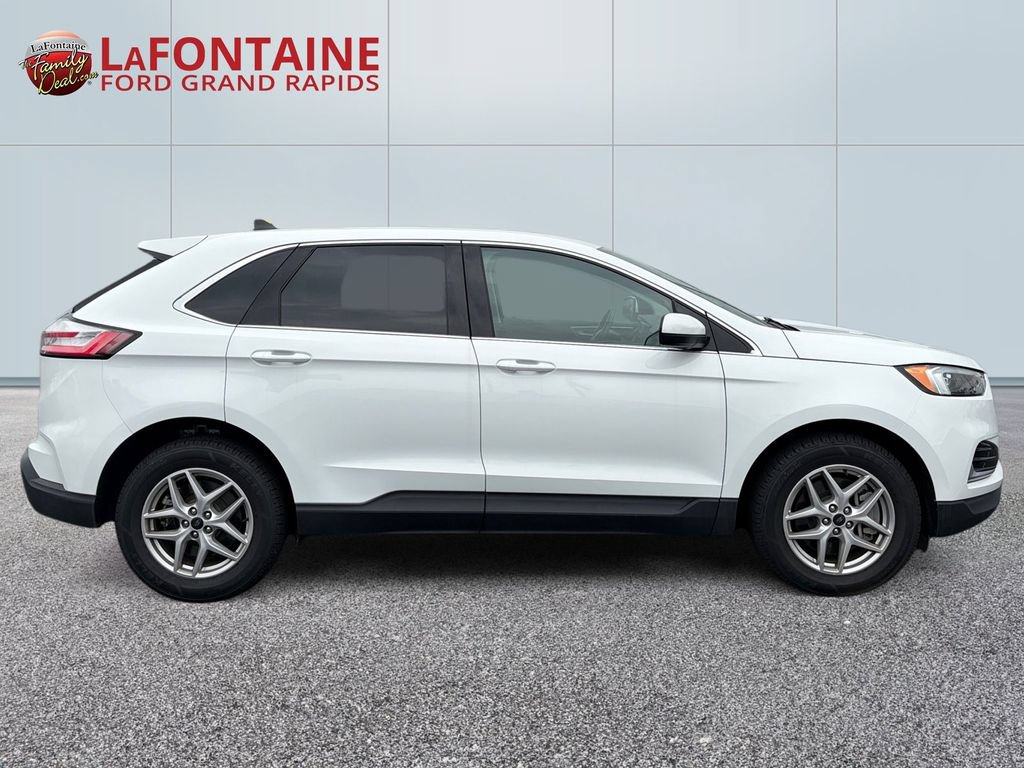Certified 2024 Ford Edge SEL AWD/4WD image 8