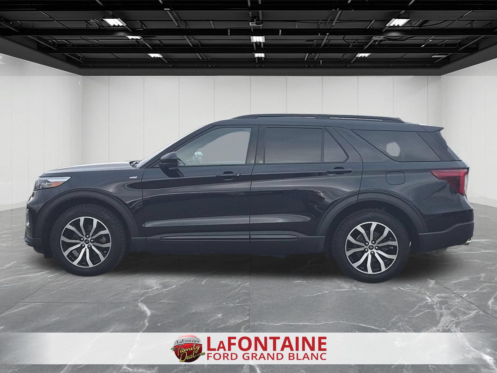 Certified 2023 Ford Explorer ST-Line w/ Class IV Trailer Tow Package AWD/4WD image 2