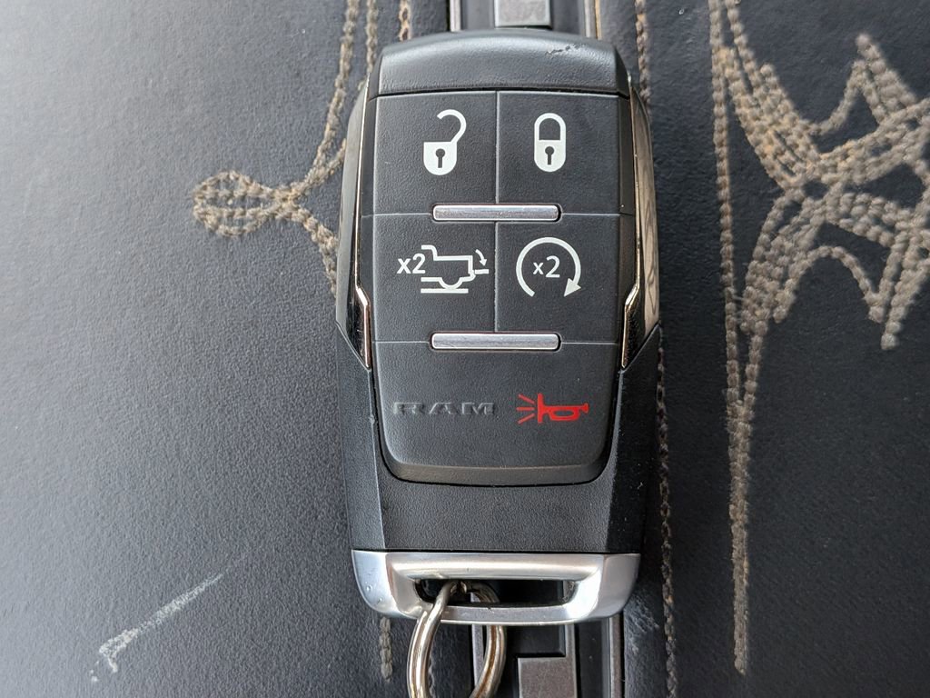 Used 2024 RAM 2500 Limited image 31