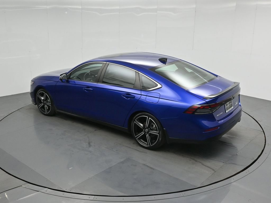 Used 2023 Honda Accord Sport image 40