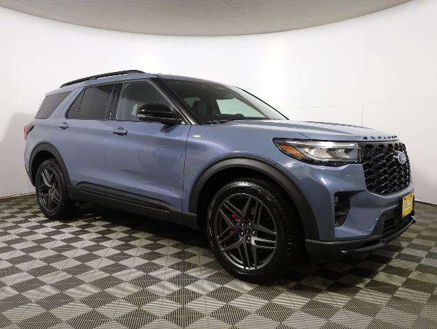 Certified 2025 Ford Explorer ST-Line w/ ST-Line Street Pack AWD/4WD image 4