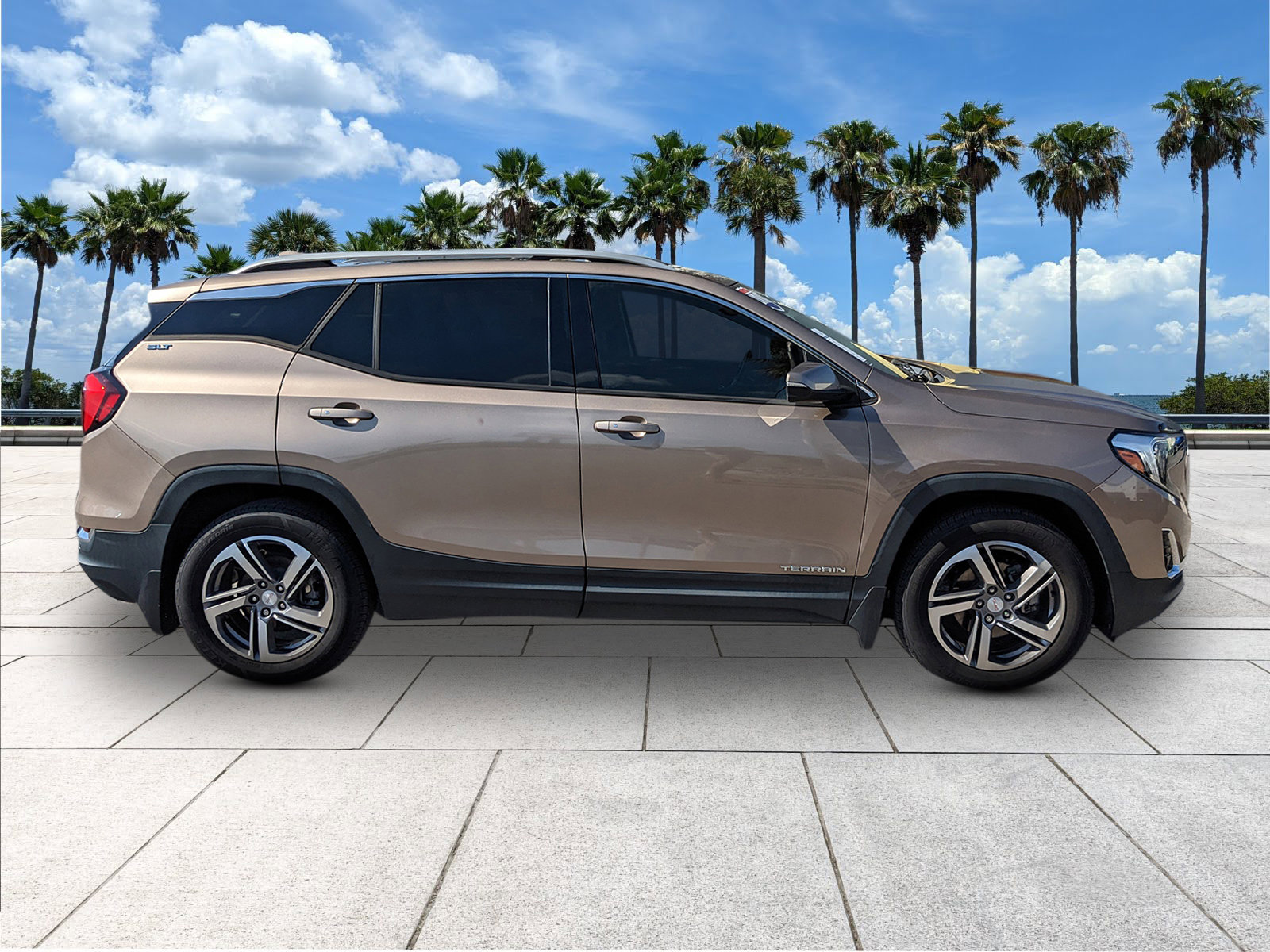 Used 2018 GMC Terrain SLT w/ Preferred Package image 9