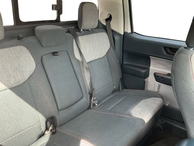 Certified 2022 Ford Maverick XLT image 18