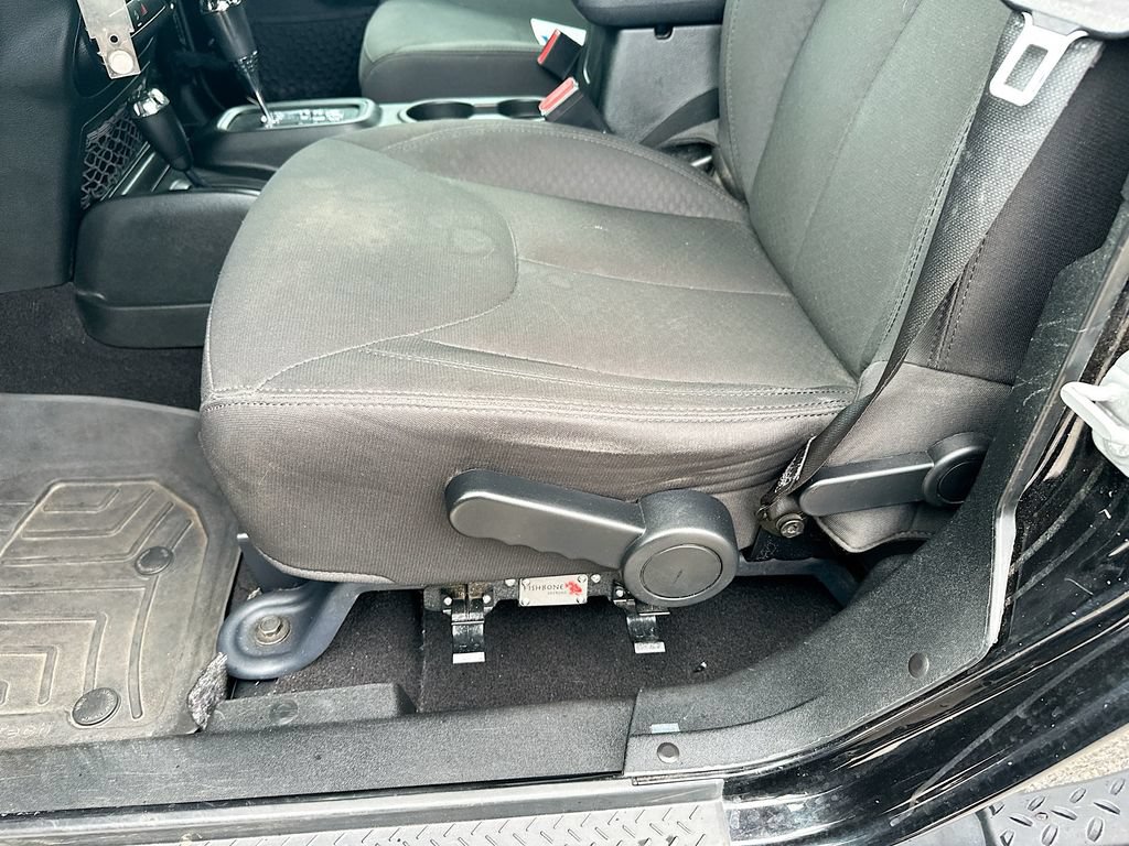 Used 2018 Jeep Wrangler Unlimited Sport S AWD/4WD image 9