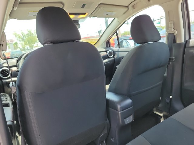 Used 2024 Nissan Versa SR FWD image 11