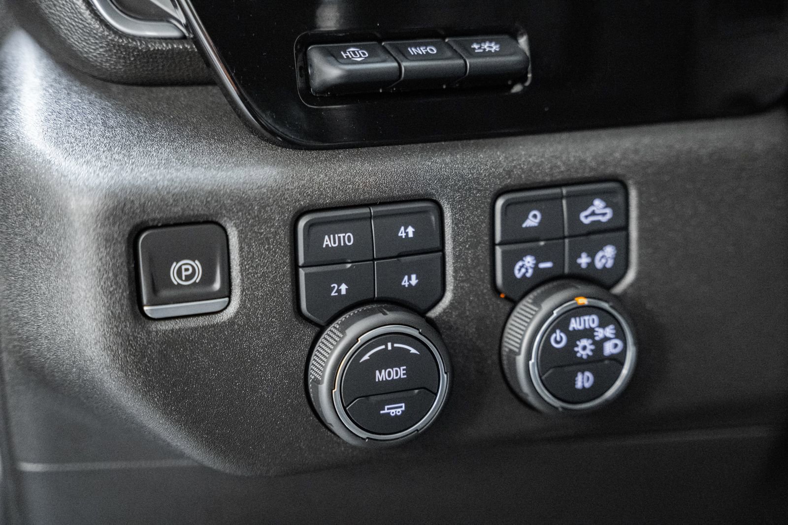 Used 2023 Chevrolet Silverado 1500 High Country w/ High Country Premium Package image 52