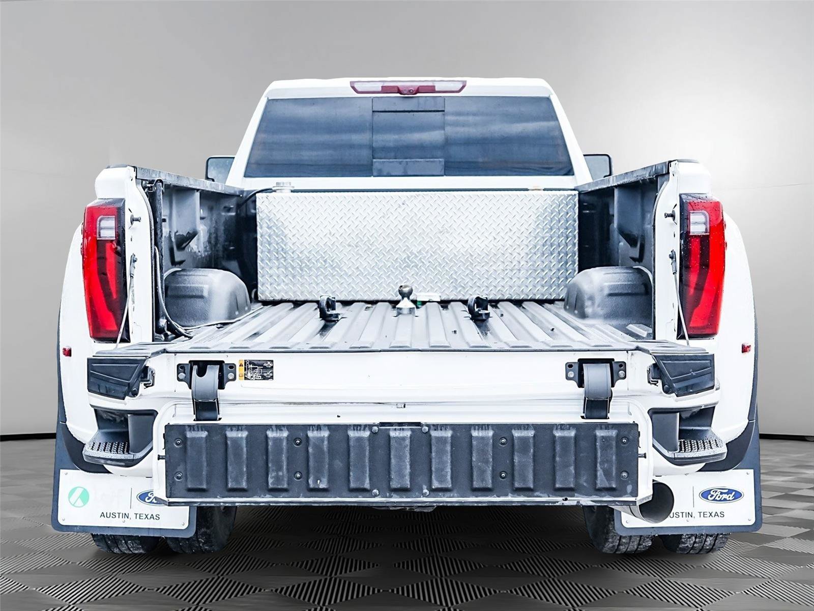 Used 2025 GMC Sierra 3500 Denali Ultimate AWD/4WD image 29