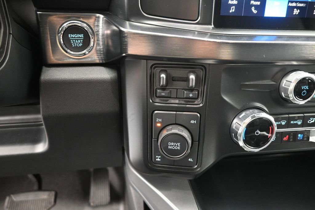 Certified 2025 Ford F350 Lariat w/ Black Appearance Package AWD/4WD image 24