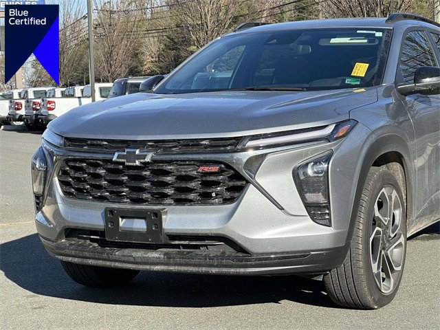 Used 2025 Chevrolet Trax RS w/ Sunroof Package