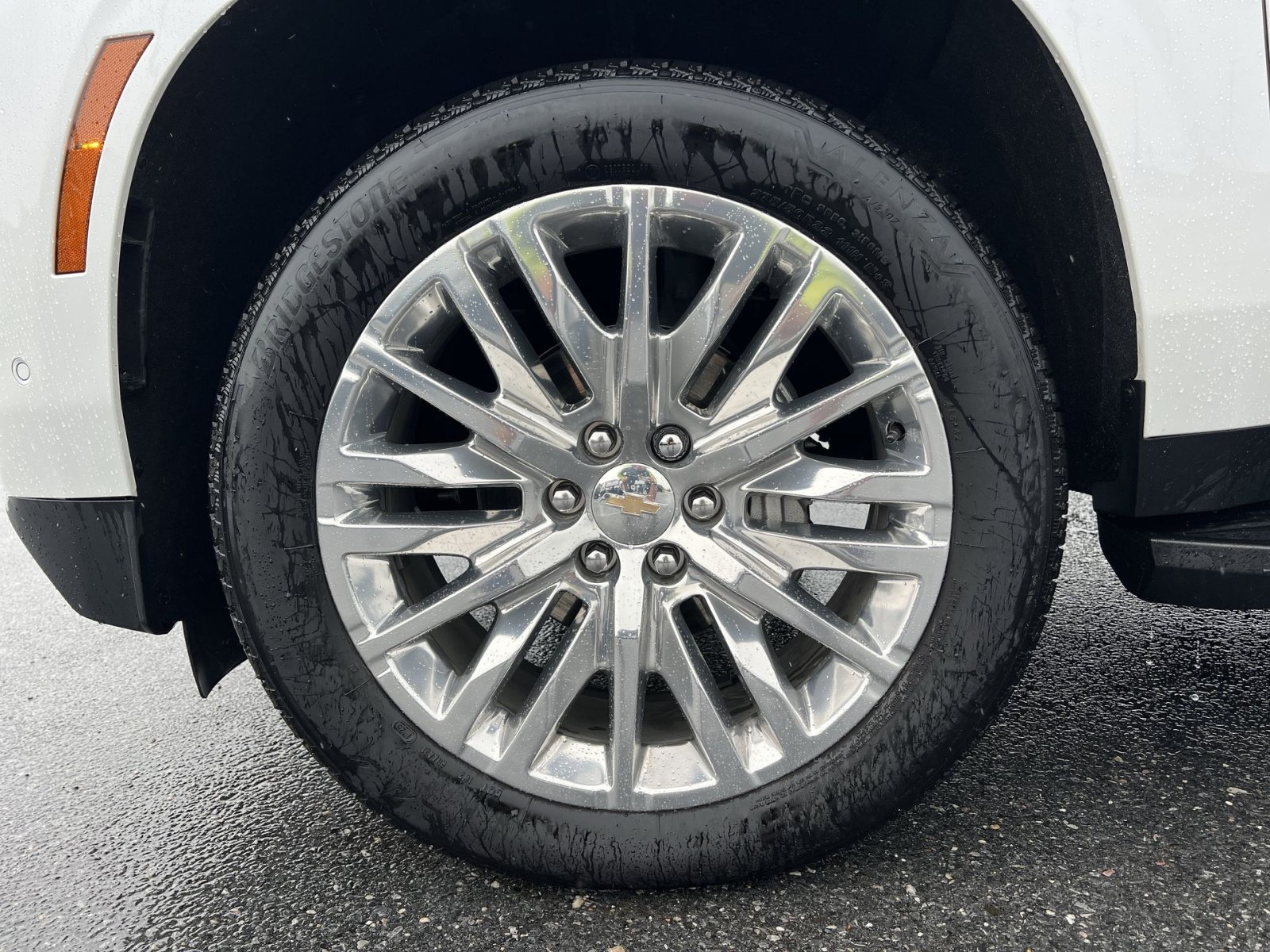 Used 2025 Chevrolet Tahoe Premier AWD/4WD image 12