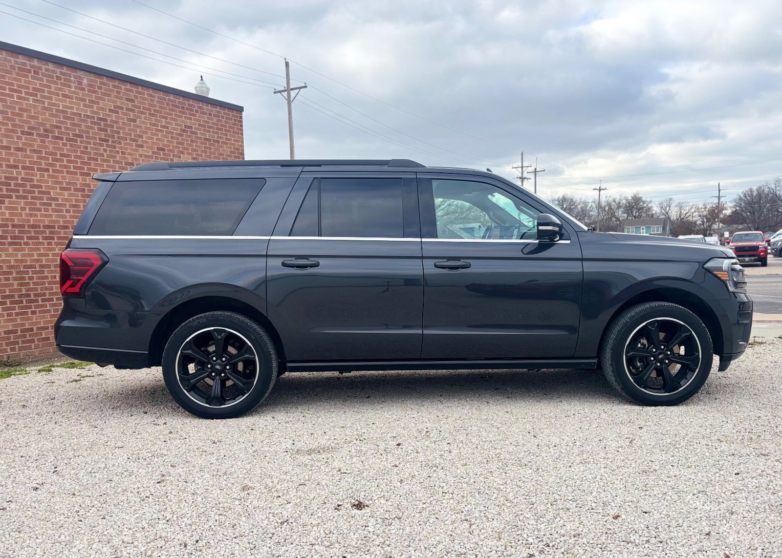 Certified 2022 Ford Expedition Max Limited AWD/4WD image 2