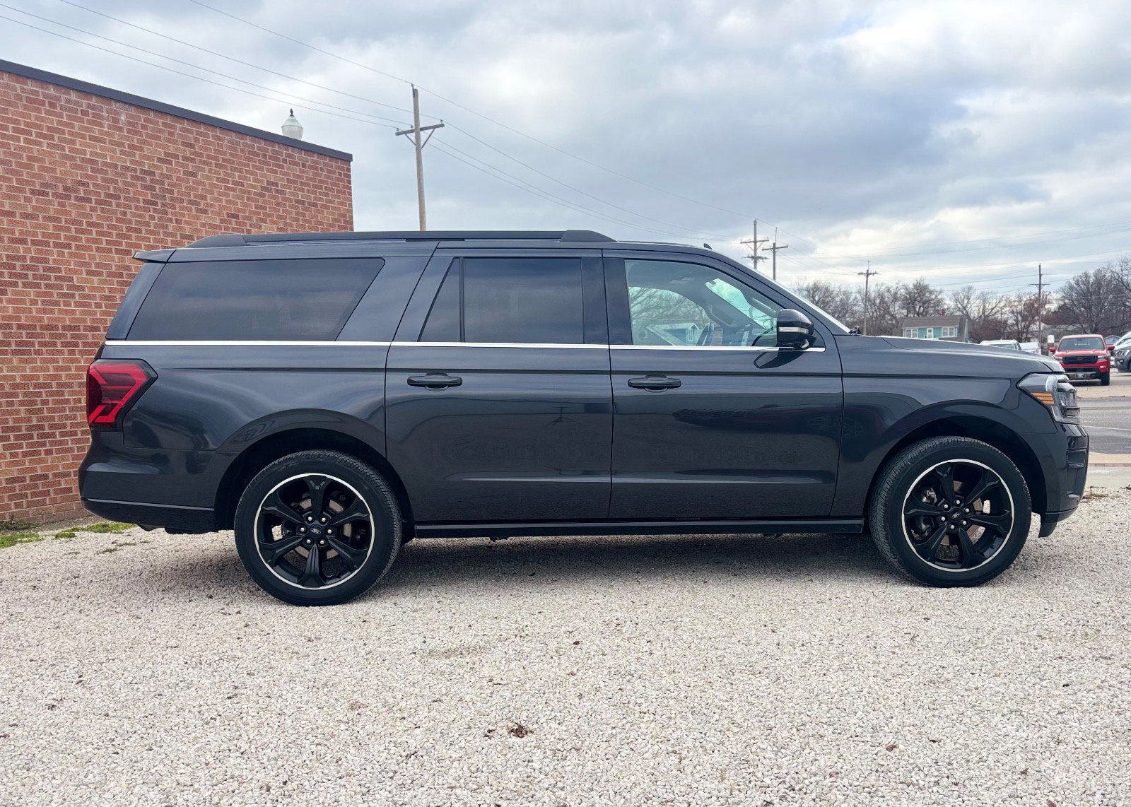 Certified 2022 Ford Expedition Max Limited image 2