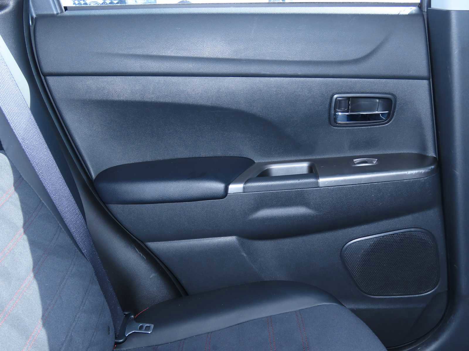 Used 2024 Mitsubishi Outlander Sport SE image 23