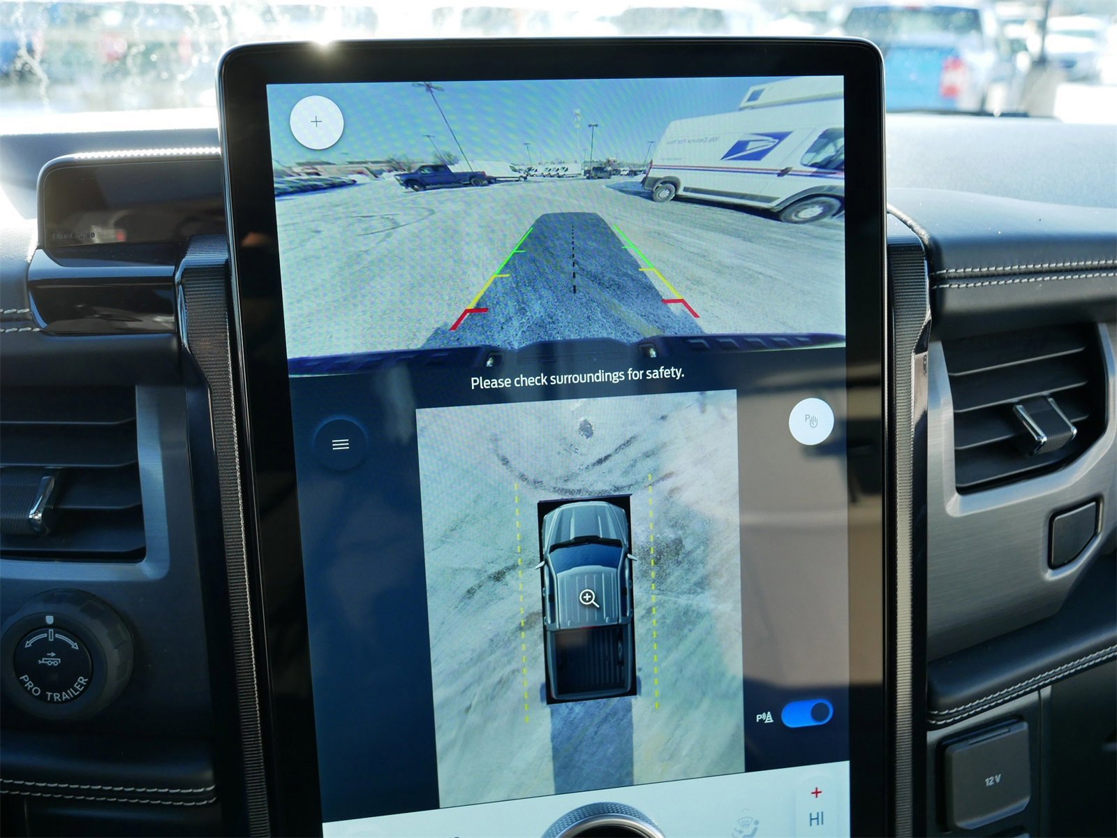 Certified 2022 Ford F150 Lightning Platinum image 26