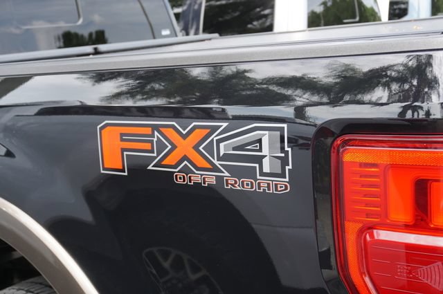 Certified 2020 Ford F250 King Ranch w/ King Ranch Ultimate Package AWD/4WD image 26