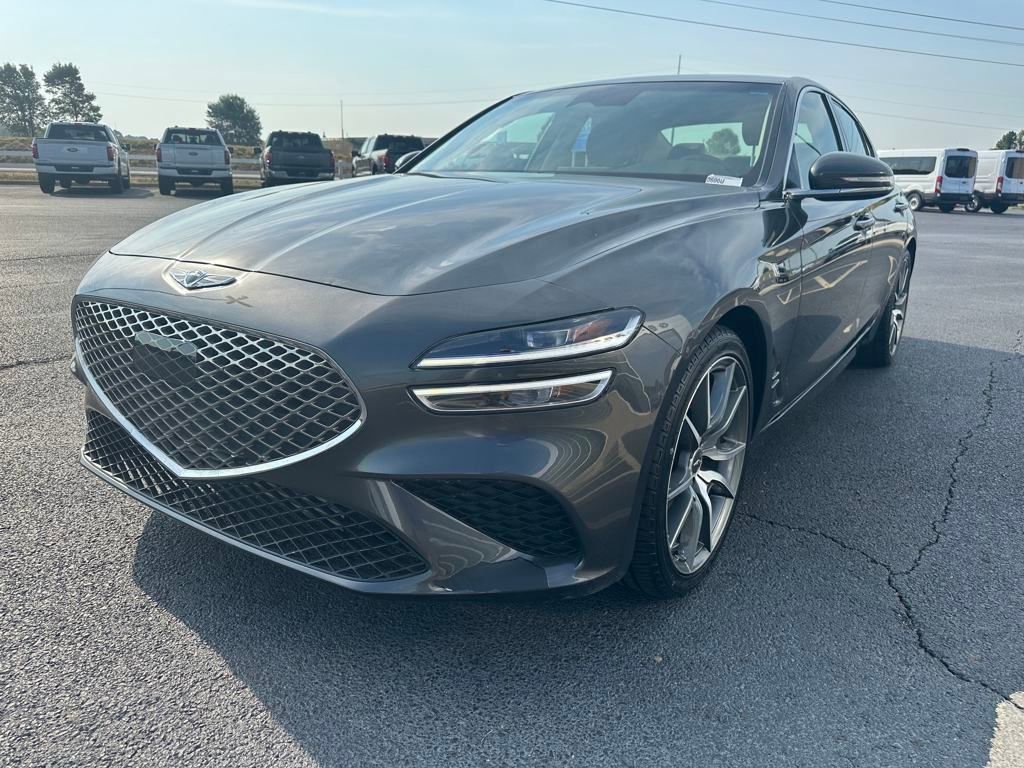 Used 2023 Genesis G70 2.0T image 4