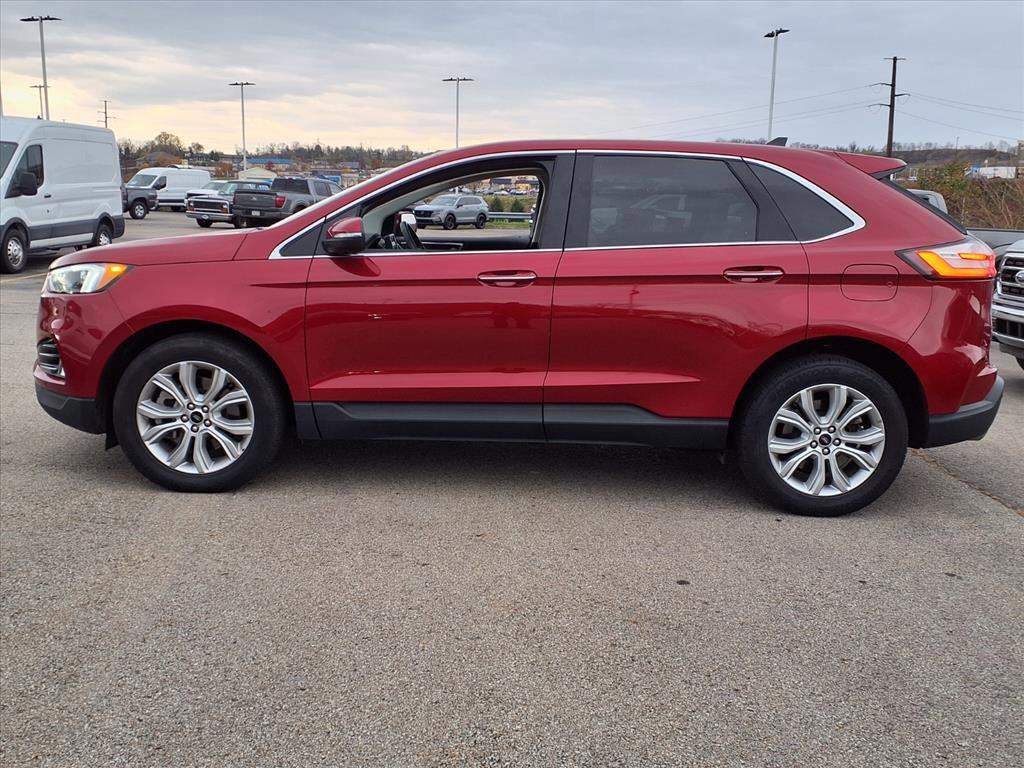 Certified 2024 Ford Edge Titanium image 2