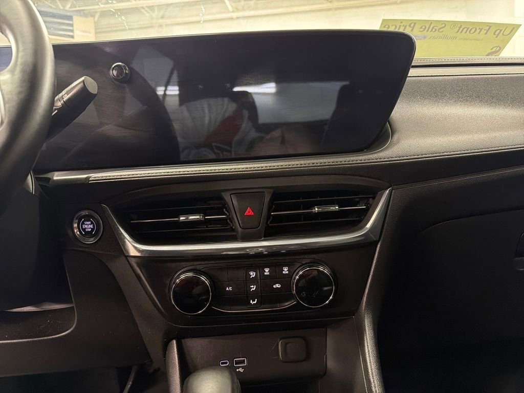 Used 2024 Buick Encore GX Preferred image 21