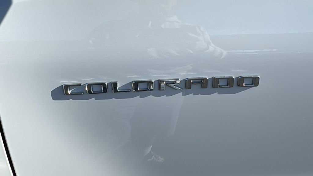 Used 2025 Chevrolet Colorado ZR2 w/ Technology Package image 9