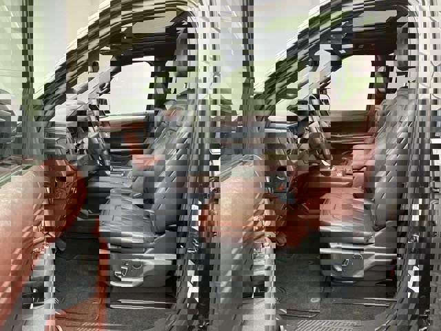 Certified 2024 Ford Expedition Limited AWD/4WD image 4