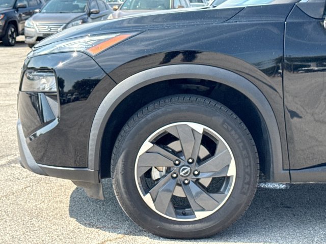 Used 2024 Nissan Rogue SV FWD image 10