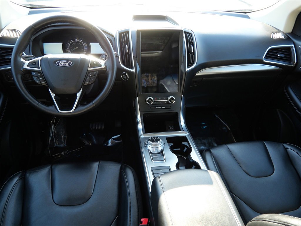 Certified 2022 Ford Edge Titanium w/ Class II Trailer Tow Package image 12