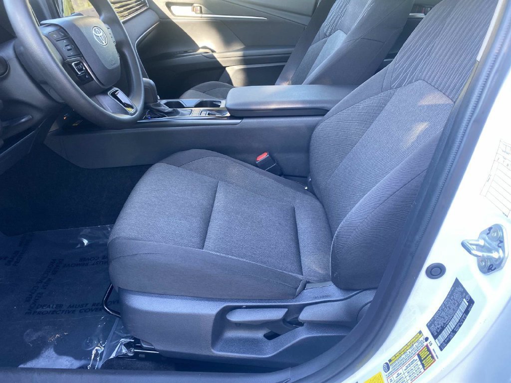 Used 2026 Toyota Camry LE FWD image 20