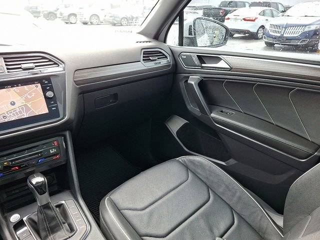 Used 2022 Volkswagen Tiguan SEL R-Line image 17