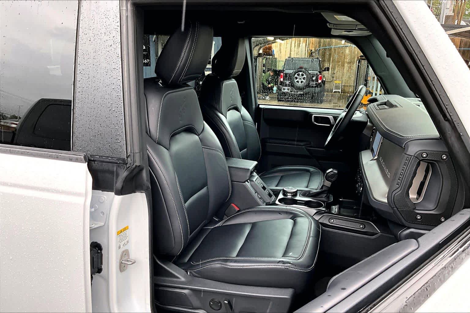 Certified 2025 Ford Bronco Outer Banks AWD/4WD image 9