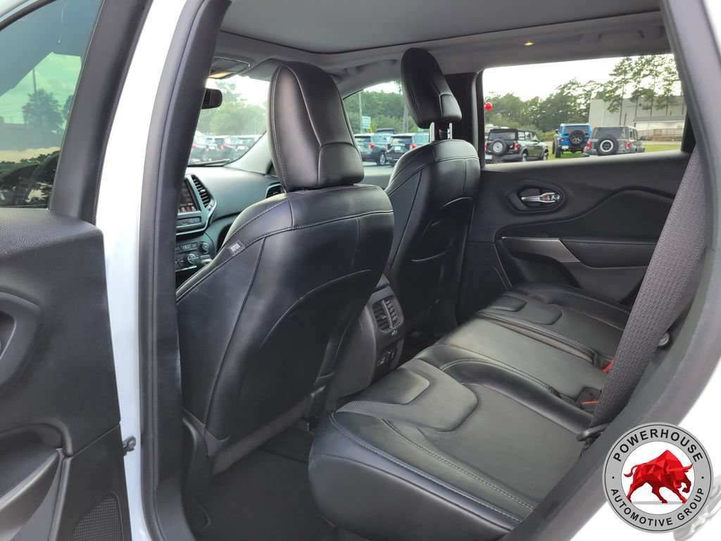 Used 2022 Jeep Cherokee Latitude Lux w/ Sun & Sound Group FWD image 16