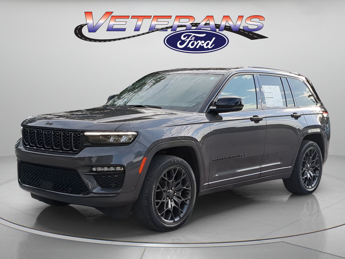 Used 2025 Jeep Grand Cherokee Summit w/ Obsidian Package AWD/4WD image 1